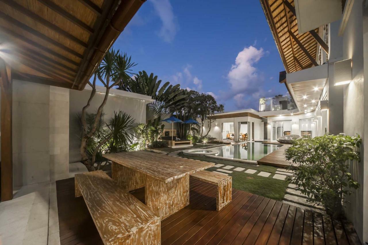 Luxury Villa Juno Seminyak Екстер'єр фото